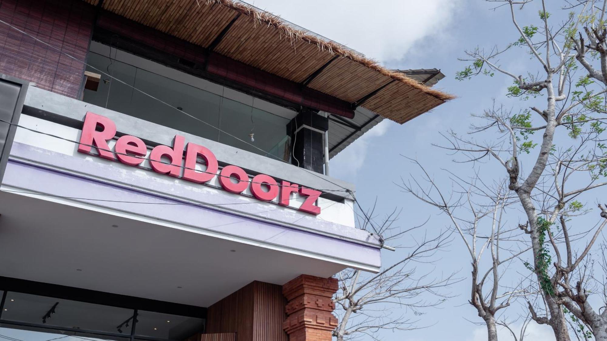 Reddoorz @ Uluwatu Suites Exterior foto