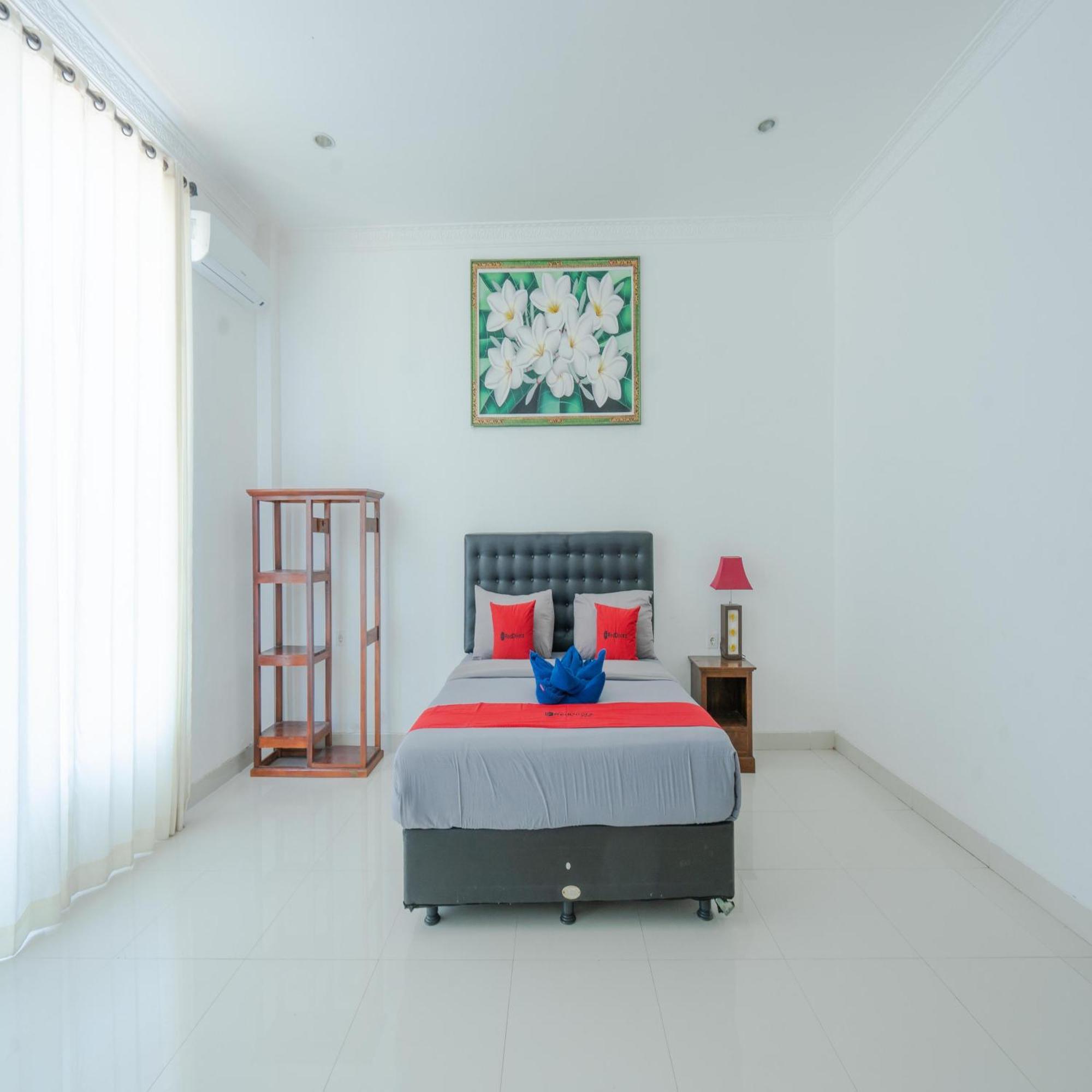 Reddoorz @ Uluwatu Suites Exterior foto
